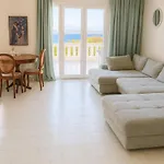 Caecilia & Lawrence Organic Mediterranean Sea Bed & Breakfast Chalkida