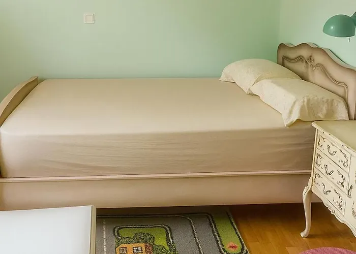 Caecilia & Lawrence Organic Mediterranean Sea Bed and Breakfast 3*